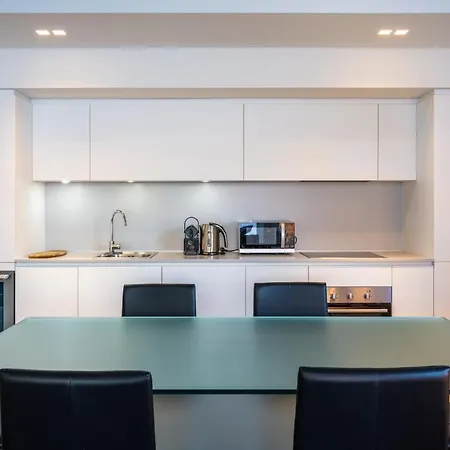 Lakefront Private Parking And Pool شقة لاليو